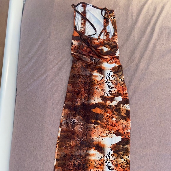 Multi printed cut out dress - Picture 3 of 4